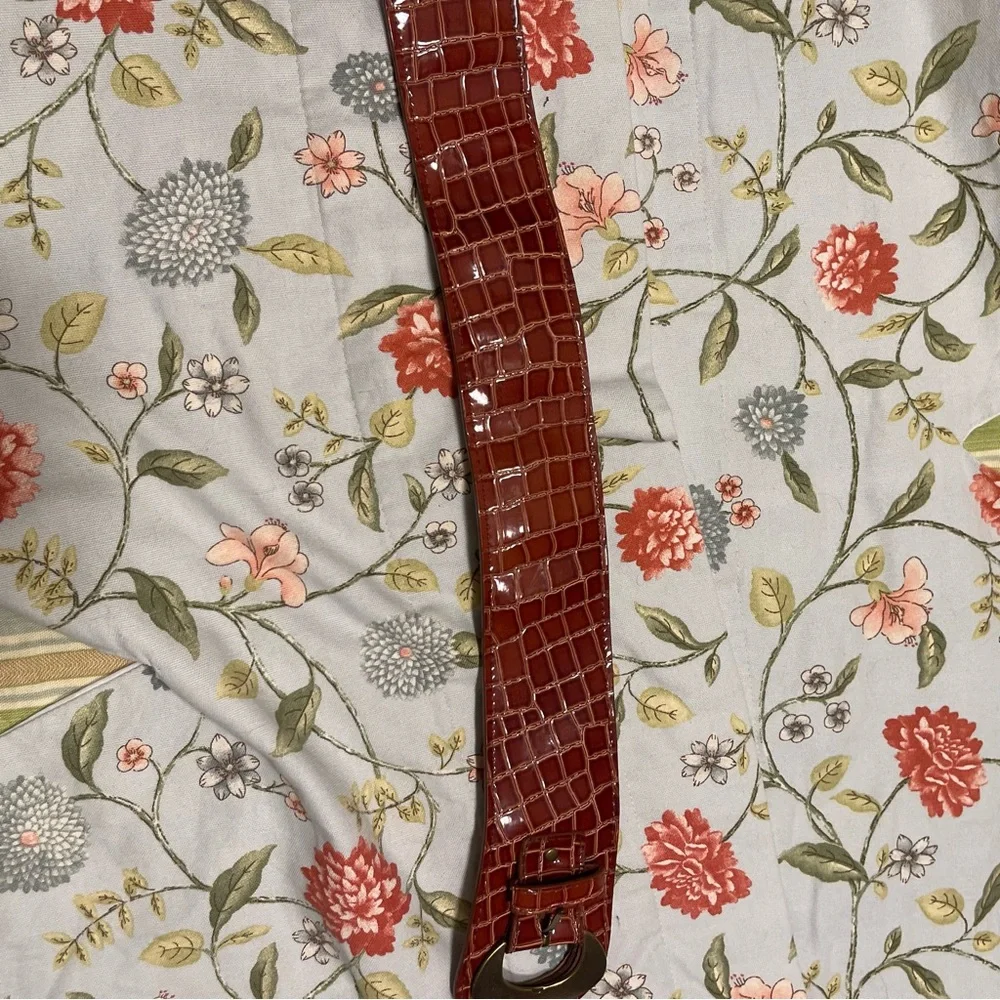 Retro Leather Croc Print Brown Belt